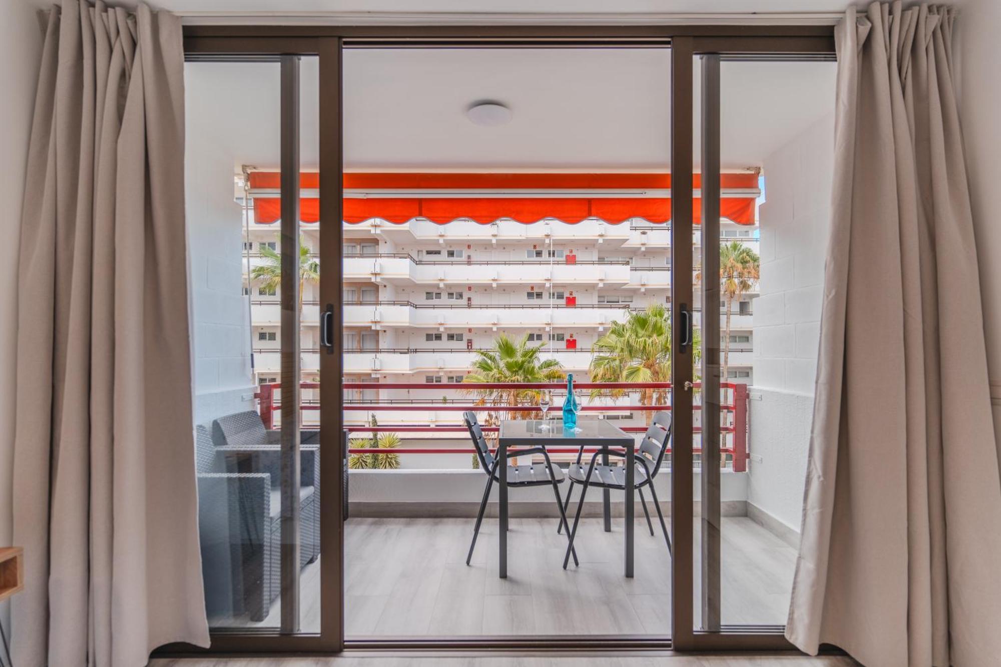 Apartment Luxury Quasar Sea View In Olimpia *